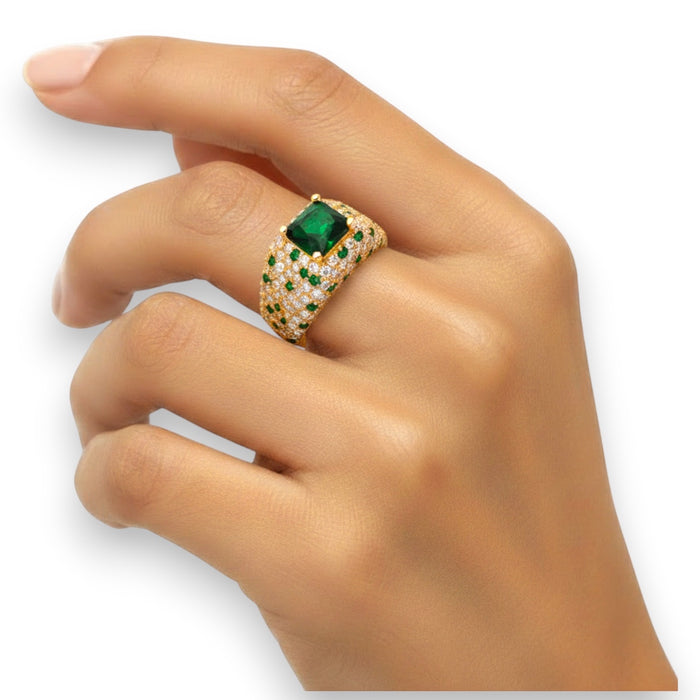 Helios Ring Emerald Gold